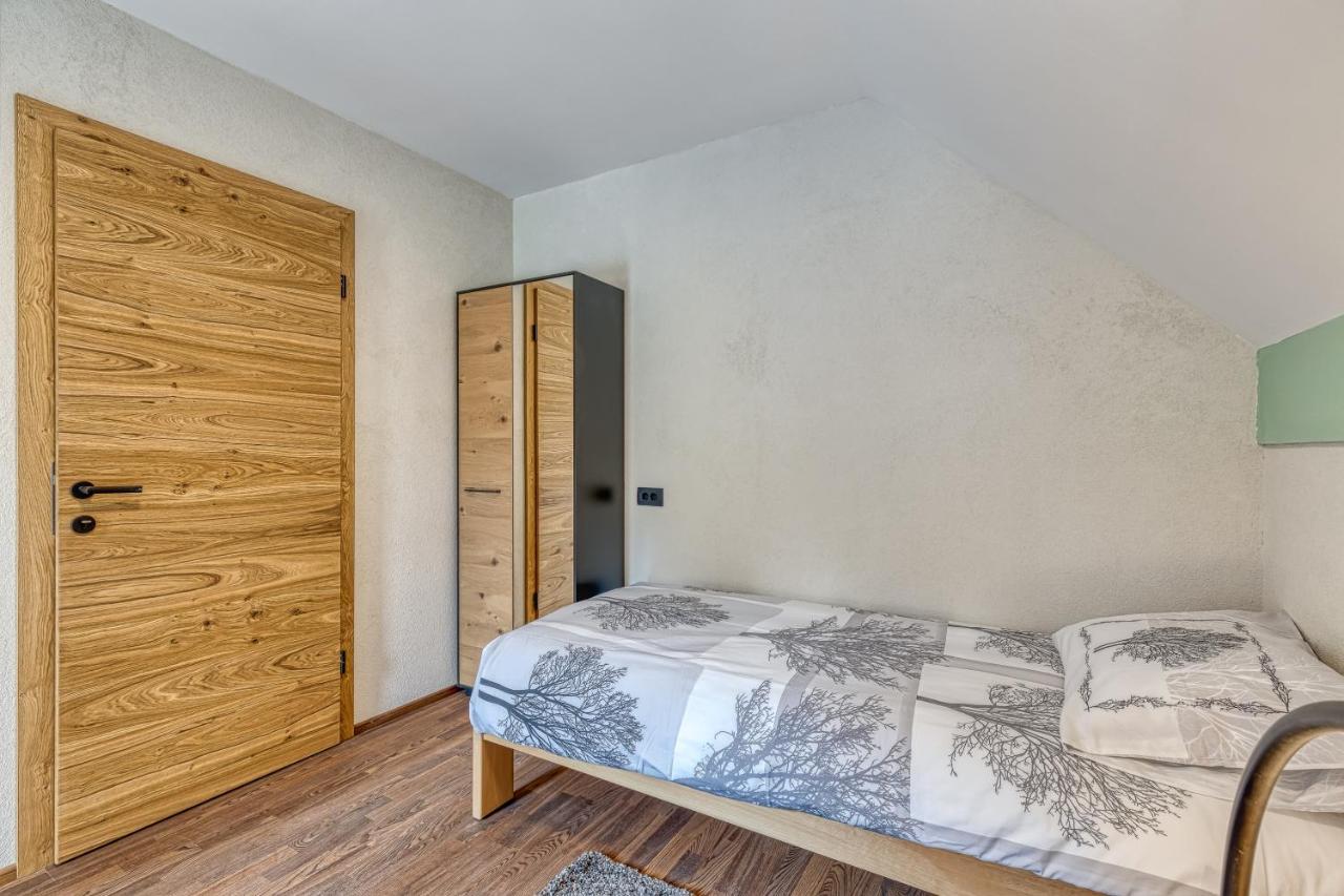 Resort Stari Malni, Osilnica - Vacation Houses Stari Malni מראה חיצוני תמונה